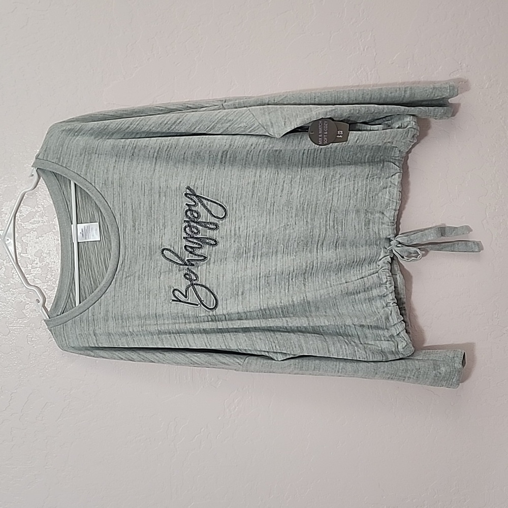 Secret Treasures Women's Top Size: 2X (18W-20W)